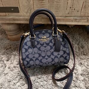 NWT Coach Sydney Satchel In Signature Chambray crossbody bag